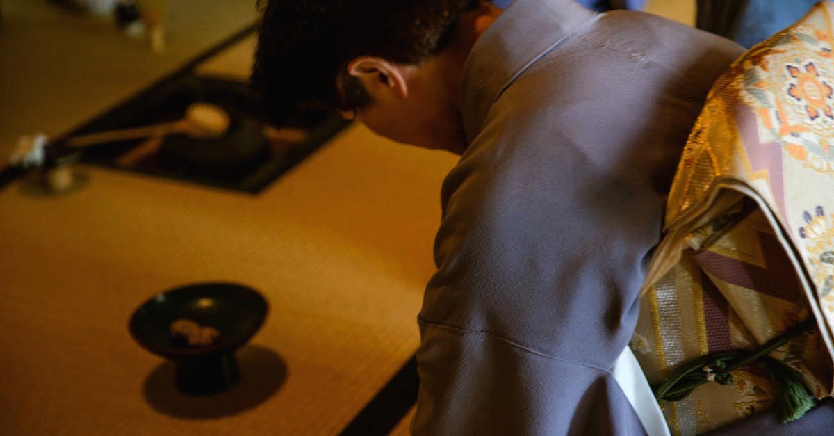 découvrez le tatami, le revêtement de sol traditionnel japonais qui allie esthétique et confort. idéal pour les arts martiaux, la méditation ou simplement pour apporter une touche zen à votre intérieur, le tatami est un choix parfait pour ceux qui recherchent un espace apaisant et authentique.