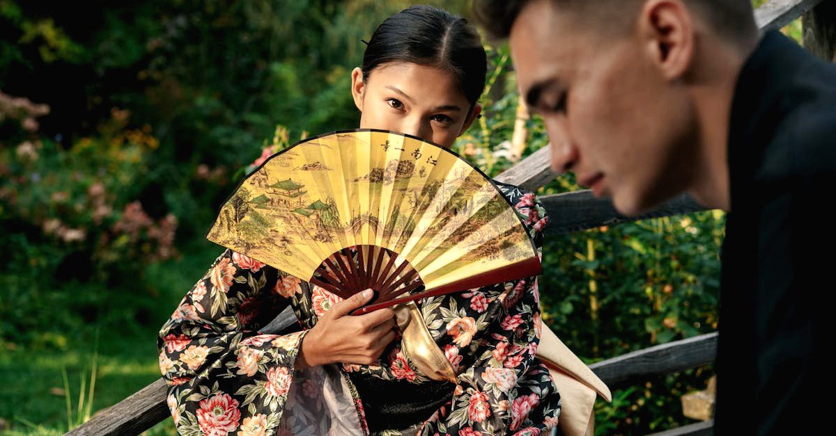 découvrez notre collection de kimonos élégants et raffinés, parfaite pour allier confort et style. que vous cherchiez un modèle traditionnel ou moderne, nos kimonos s'adaptent à toutes les occasions. plongez dans l'univers du chic japonais !