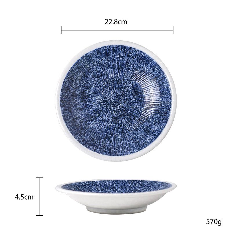 Assiette creuse Honmono bleue mouchetée à bord blanc, vues de dessus et de profil avec schéma des dimensions