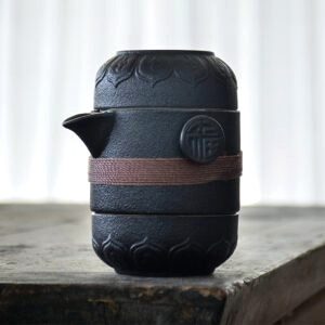 Théière japonaise portable Kataoka noire assemblée, bande brun rosé, vue de face