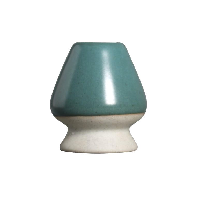 Support pour fouet matcha vert à pied clair, de face
