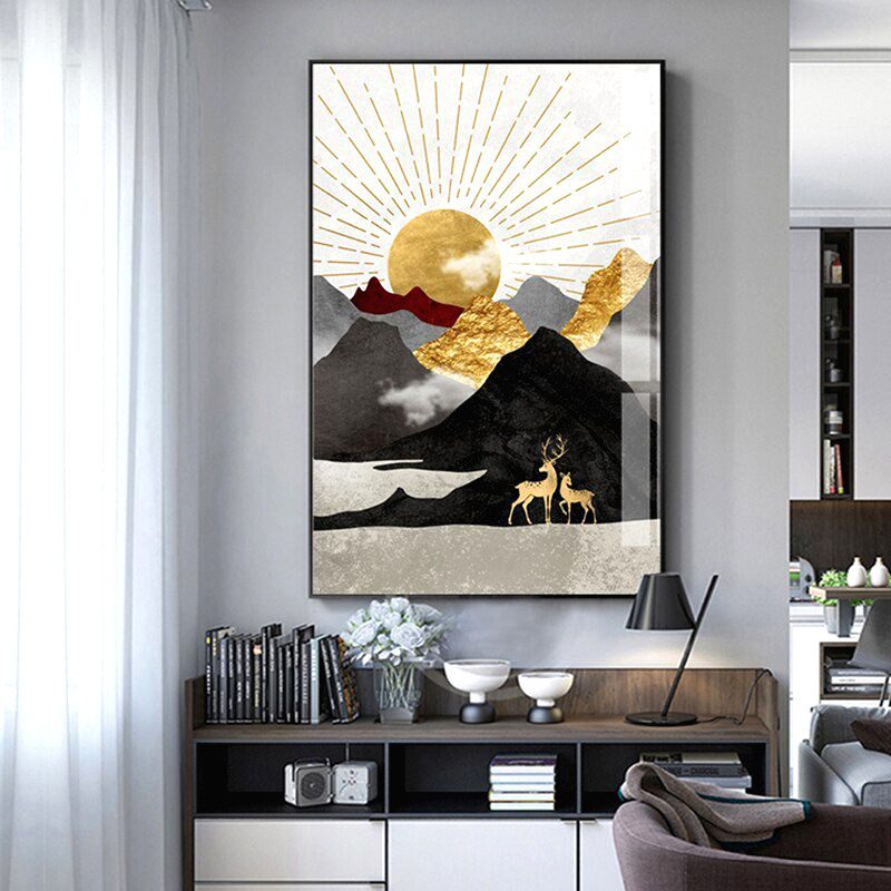 Affiche Soleil d'or modèle B au-dessus d'un meuble télé noir