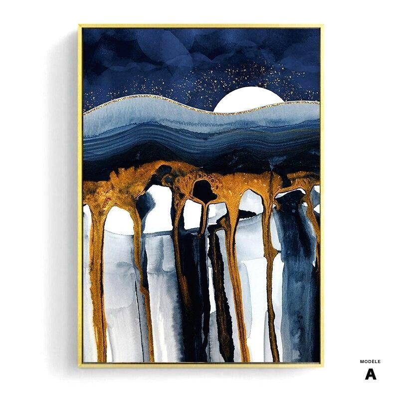 Affiche Mer de feu modèle A, coulures dorées et lune sur fond bleu nuit