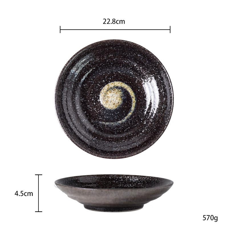Assiette creuse Honmono noire à spirale claire, vues de dessus et de profil avec schéma des dimensions